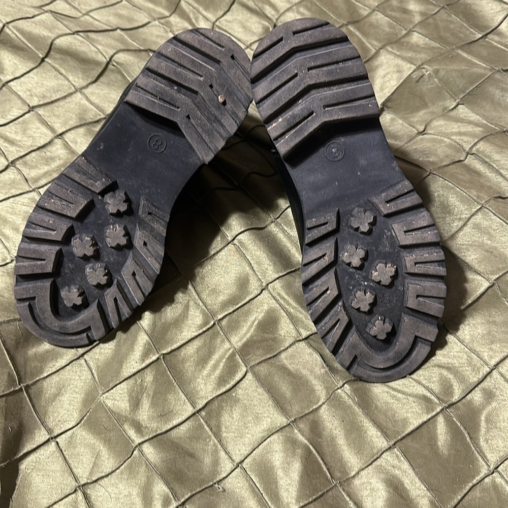a. new day black boots - Picture 3 of 5